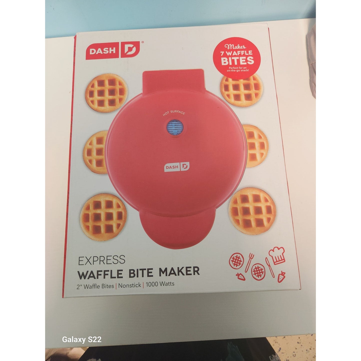 Dash waffle maker, Waffle bite maker, red color