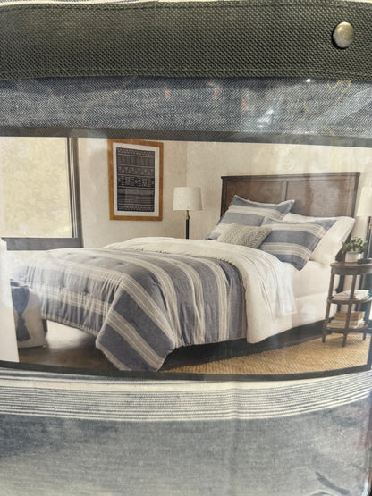 Threshold - Chambray Yarn- dyed stripe comforter set full/queen