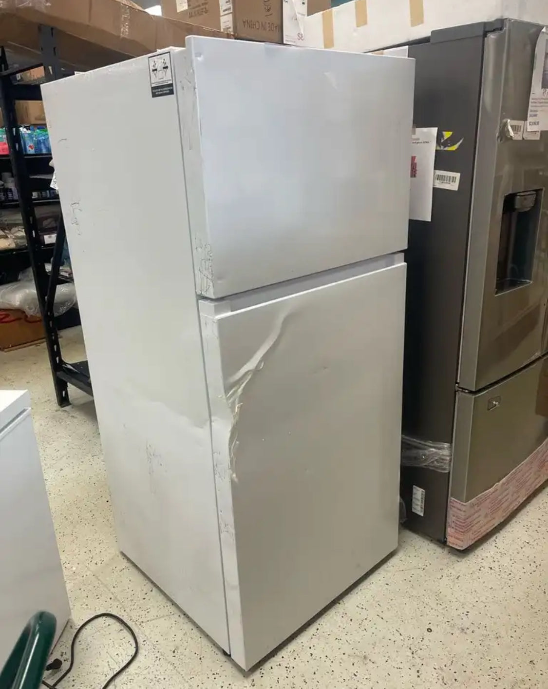 Mora 18 cu. ft. Top Freezer Refrigerator