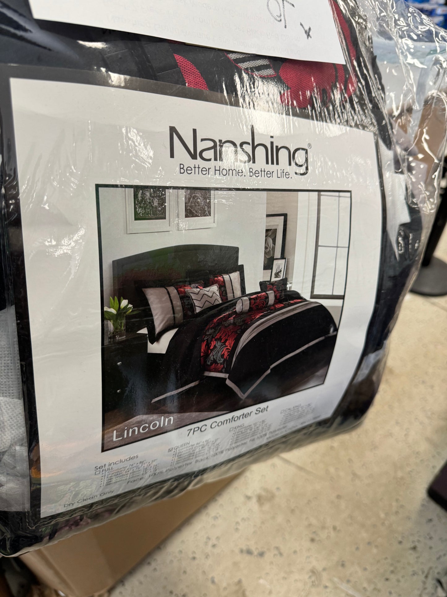 Nanshing Grand Avenue Liana Embroidered Red and Black 7-Piece. Floral Comforter Set Black/Red Queen Geometric, Damask Modern & Contemporary