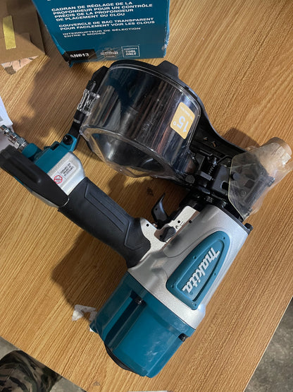 Makita 2-1/2in Pneumatic Roofing/Siding Coil Nailer