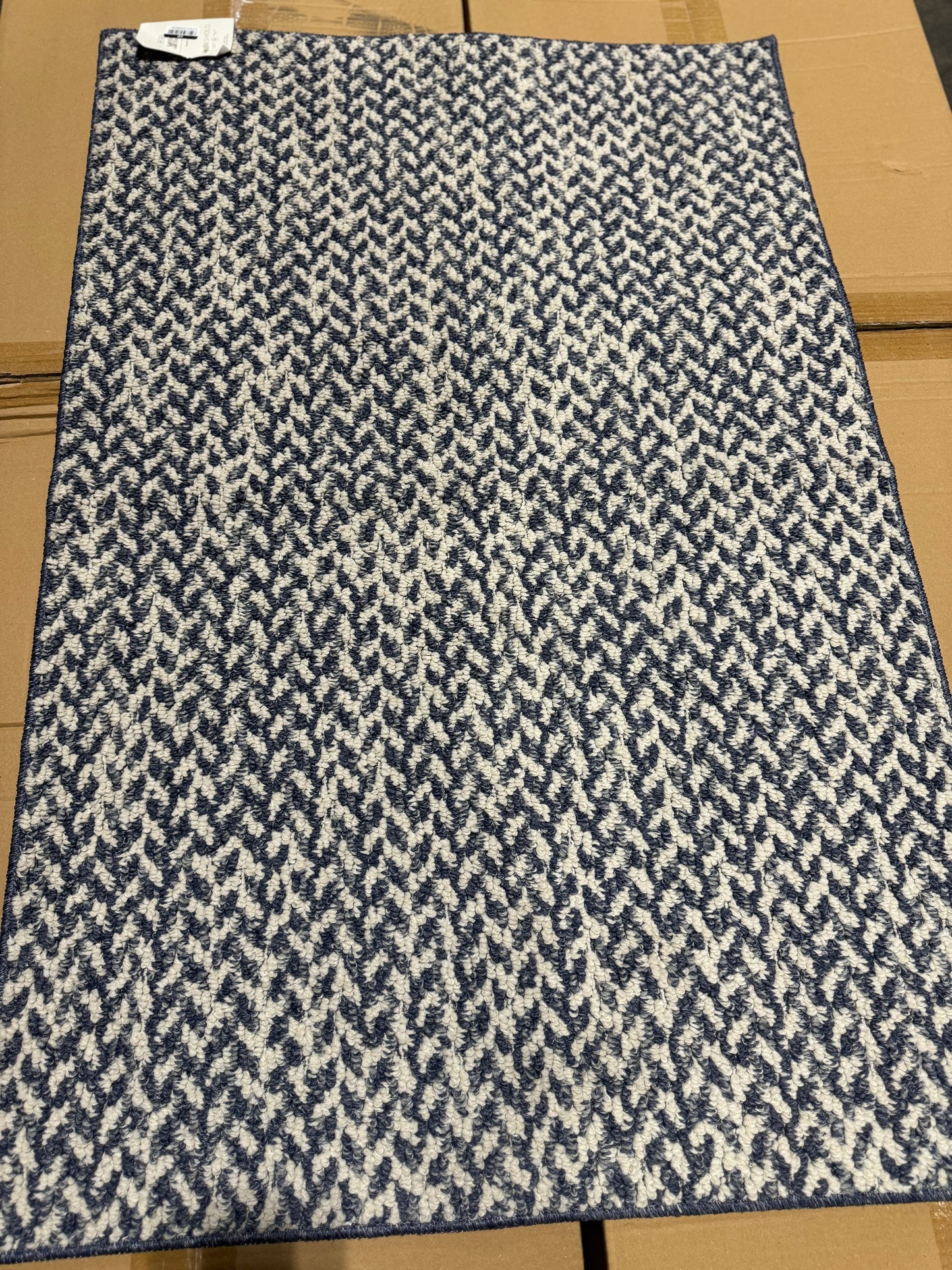 Washable Solid Machine Tufted Rug - Threshold 30in x 46in (indigo)