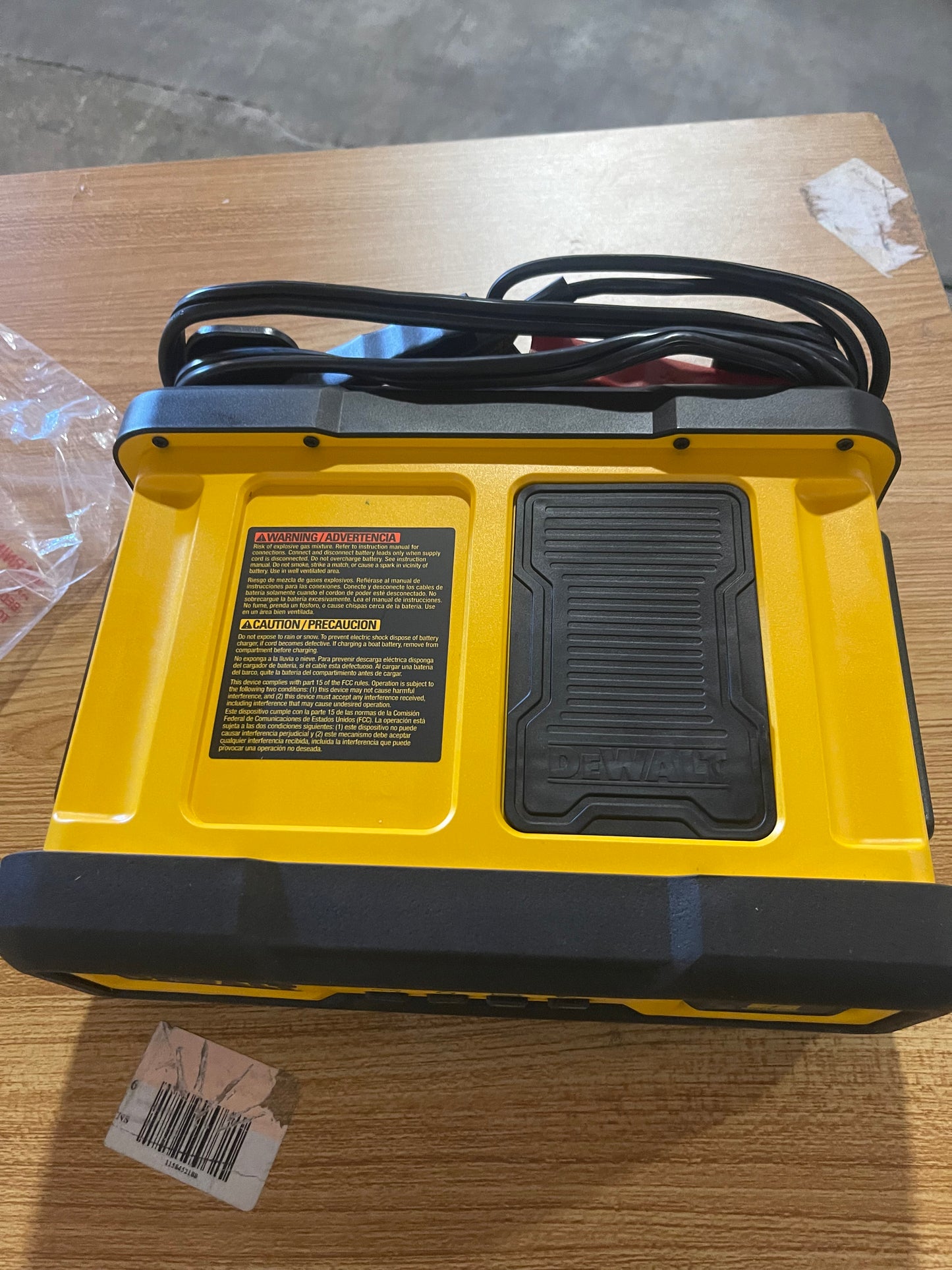 DEWALT
Professional 30 Amp Battery Charger, 3 Amp Battery Maintainer with 100 Amp Engine Start