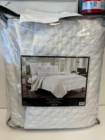 J Queen New York Lyndon Quilted King Coverlet White