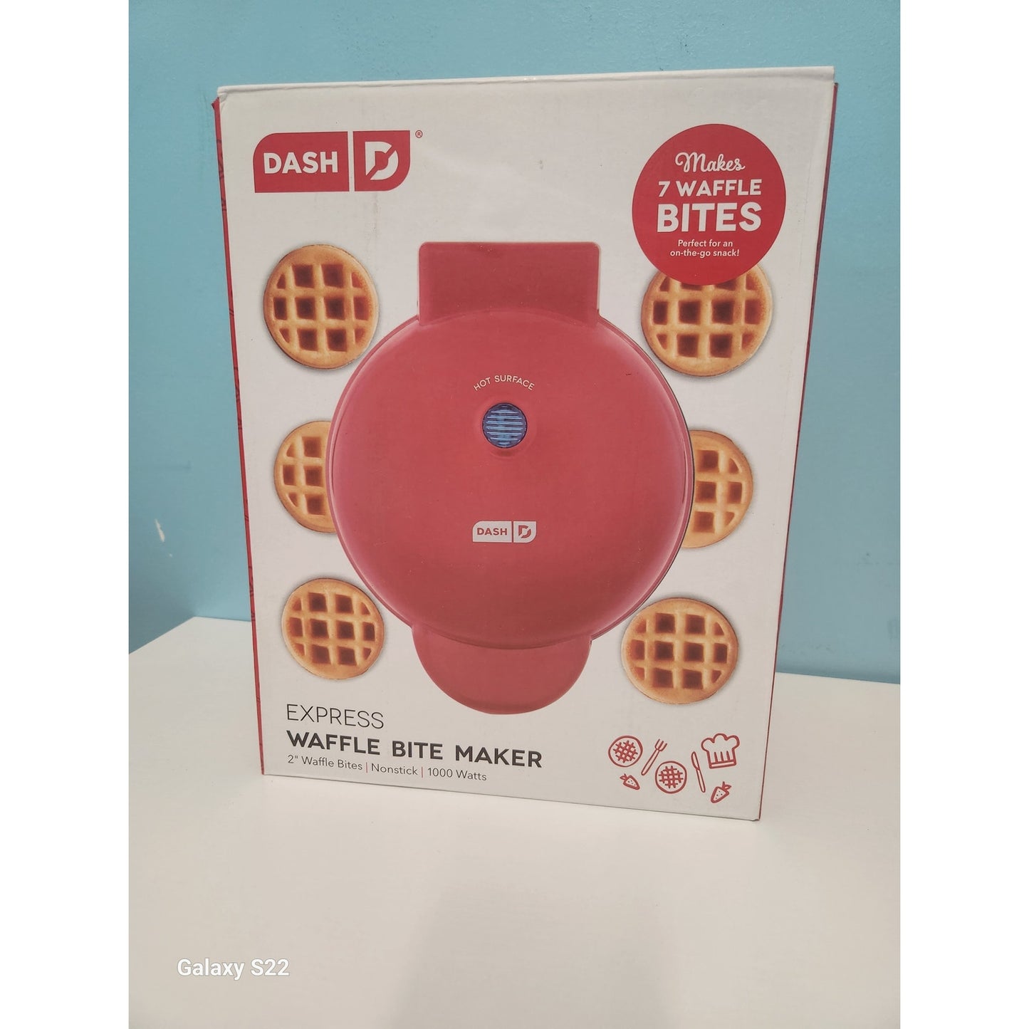 Dash waffle maker, Waffle bite maker, red color