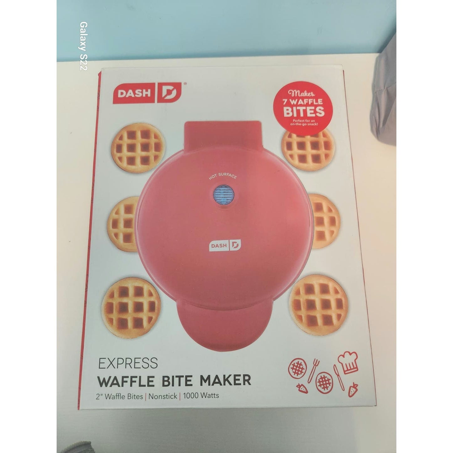 Dash waffle maker, Waffle bite maker, red color